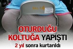 2 YILDIR OTURDUĞU KOLTUĞA YAPIŞAN KİŞİ KURTARILDI