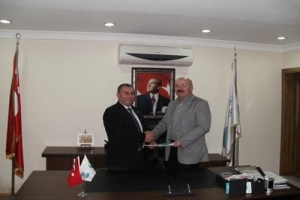 T&Uuml;RKİYE PARTİSİNDE G&Ouml;REV TESLİMİ