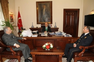 EMNİYET M&Uuml;D&Uuml;R&Uuml; VALİ HARPUT'U ZİYARET ETTİ