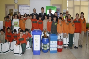 &Ouml;ĞRENCİLERDEN ATIK YAĞ SEFERBERLİĞİ