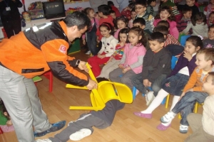 OSMANGAZİ'DEN &Ouml;ĞRENCİLERE İLK YARDIM DERSİ