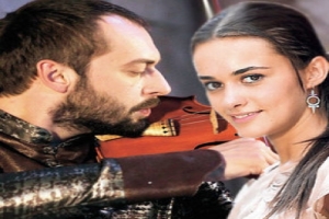 PARGALI KIZ İSTEDİ