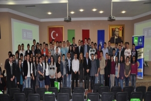 LİSELİ GEN&Ccedil;LER İ&Ccedil;İNİ D&Ouml;KT&Uuml;