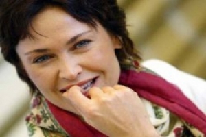 H&Uuml;LYA'DAN SARAN'A BASKIN