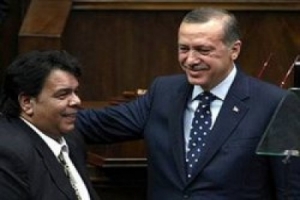 ERDOĞAN SANAT&Ccedil;ILARI H&Uuml;SRANA UĞRATTI