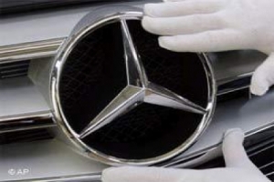 MERCEDES'TEN TEKNOLOJİ DEĞİŞTİRECEK OTOMOBİL