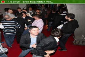 &Ouml;D&Uuml;L T&Ouml;RENİNDE KAVGA &Ccedil;IKTI