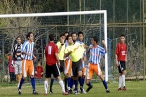 BURUN KIRAN FUTBOLCUYA 3 YIL MEN