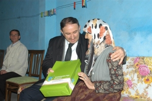 ŞEHİT ANNELERİ UNUTULMADI