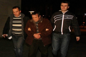 ERKEK İŞ&Ccedil;İYE TECAV&Uuml;ZDEN TUTUKLANAN USTA BAŞININ 26 YILA KADAR HAPSİ İSTENDİ