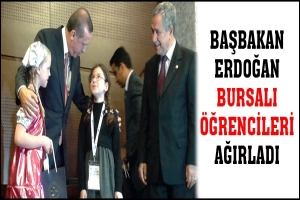 BAŞBAKAN ERDOĞAN BURSALI &Ouml;ĞRENCİLERİ AĞIRLADI