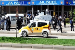 AK PARTİ'DEN İLK A&Ccedil;IKLAMA