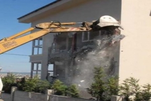 BU BİNALAR AFETTE YIKILACAK