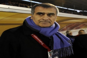 OYUNCULARIN CANI SIKKIN