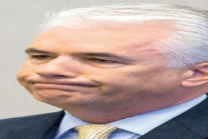 EVLİLİK DIŞI İLİŞKİ SENAT&Ouml;R&Uuml; YAKTI