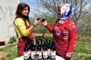 USTA ŞARAP&Ccedil;I OLARAK &Uuml;RETİME BAŞLADILAR