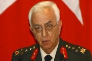 KOMUTANLAR TBMM'YE GELMEDİ
