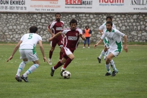 İNEG&Ouml;L BELEDİYE'Yİ DAĞITTI