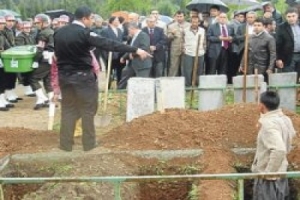 &Ouml;L&Uuml;M EVİNDE SOĞUK TABLO