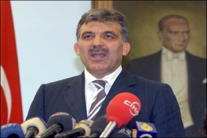G&Uuml;L'DEN KİTAP&Ccedil;IK KRİZİ YORUMU