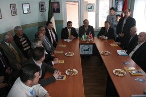 &Ccedil;AVUŞOĞLU'NDAN HEMŞEHRİLERİNE ZİYARET