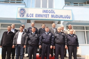 İNEG&Ouml;L'DE 17 POLİS TERFİ ETTİ