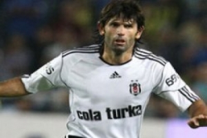 &Uuml;Z&Uuml;LMEZ'DEN NİHAT'A DESTEK
