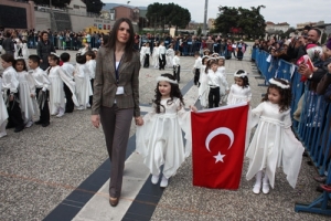 MİNİKLERİN 23 NİSAN COŞKUSU