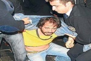 TİMU&Ccedil;İN DAVASINDA HANDE'Lİ SAVUNMA