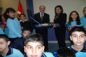 NİL&Uuml;FERLİ &Ouml;ĞRENCİLER MİLLİ EĞİTİM BAKANINI ZİYARET ETTİ