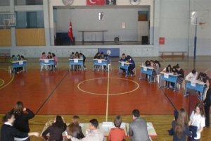 BİRİNCİLİK YİNE NİL&Uuml;FER'İN OLDU
