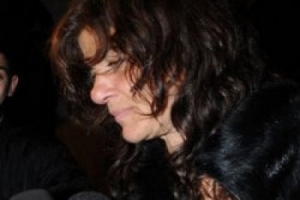 ZEYNEP TUNUSLU İ&Ccedil;Kİ İ&Ccedil;İP AĞLADI