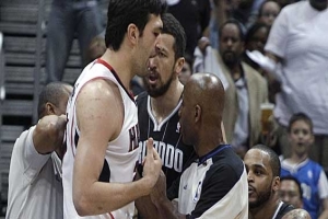 NBA'DE T&Uuml;RK KAVGASI