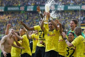 NURİ'Lİ DORTMUND ŞAMPİYON