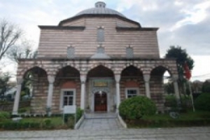 H&Uuml;RREM SULTAN HAMAMI HAYATA D&Ouml;N&Uuml;YOR
