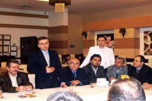 ŞERBET&Ccedil;İOĞLU'NA HEMŞEHRİLERİNDEN DESTEK