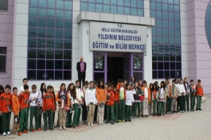 K&Uuml;LT&Uuml;R'L&Uuml; &Ouml;ĞRENCİLER DOĞA OLAYLARINI TANIDI