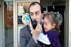 EMNİYET AMİRİ BUNU YAPINCA A&Ccedil;IĞA ALINDI