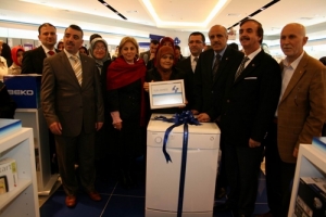 B&Uuml;ROKRASİYİ HALKA ŞİKAYET ETTİ