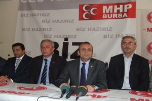 MHP'DEN VALİ'YE İSTİFA &Ccedil;AĞRISI