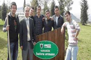 BURSALI GEN&Ccedil;LER KARAB&Uuml;K'TE FİDAN DİKTİ