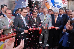 AK PARTİ SE&Ccedil;İM B&Uuml;ROSU A&Ccedil;ILIŞINA B&Uuml;Y&Uuml;K İLGİ