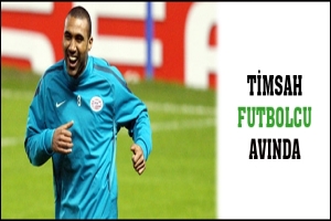 TİMSAH FUTBOLCU AVINDA