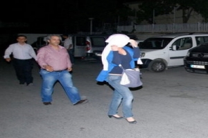 DUL KADINLARI FUHUŞA S&Uuml;R&Uuml;KLEME &Ccedil;ETESİ