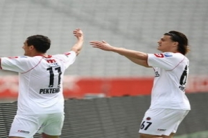 FENER'DEN İKİ YILDIZA KANCA