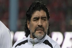 MARADONA MOURİNHO'YU SALLADI