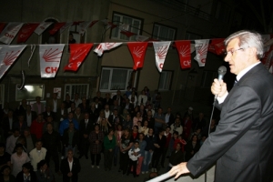 TAYAN: İKTİDAR SİZLERİ SADECE OY OLARAK G&Ouml;R&Uuml;YOR