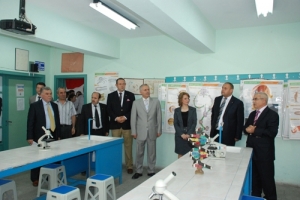 BERTAN UN FABRİKASI'NDAN KARACABEY LİSESİ'NE 2 LABORATUAR