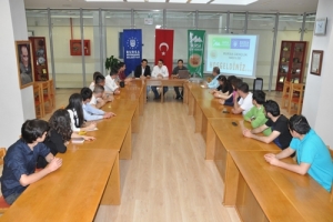 GEN&Ccedil;LİK MECLİSLERİ YEREL DEMOKRASİNİN TEMEL TAŞI