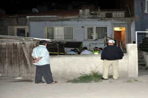 PAZARDAN D&Ouml;ND&Uuml;, EŞİNİN CESEDİNİ BULDU!
